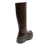 IRIA™ – BOTAS ALTAS CASTANHAS COM EXPRESSÃO ELEGANTE