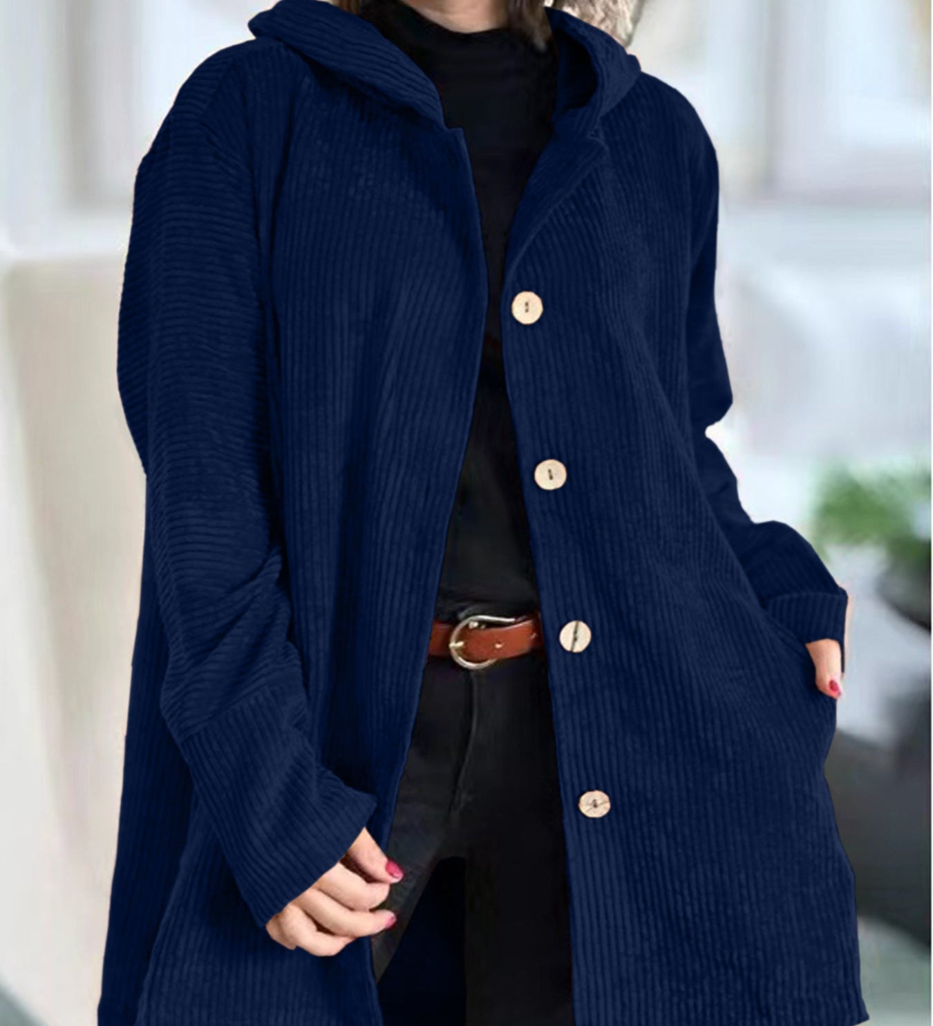 JOANA™ – CASACO DE BOMBAZINE COM CAPUZ E DESIGN ACOLHEDOR