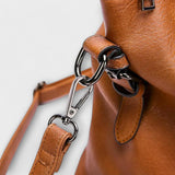 ZEPHYROS™ – MALA DE OMBRO EM COURO DE DESIGN INTEMPORAL