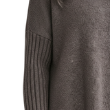 MARIA LEONOR™ – CAMISOLA DE GOLA ALTA JUSTA AO CORPO