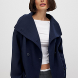 SERENA™ – CASACO CURTO REVERSÍVEL COM GOLA AMPLA