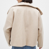 SERENA™ – CASACO CURTO REVERSÍVEL COM GOLA AMPLA