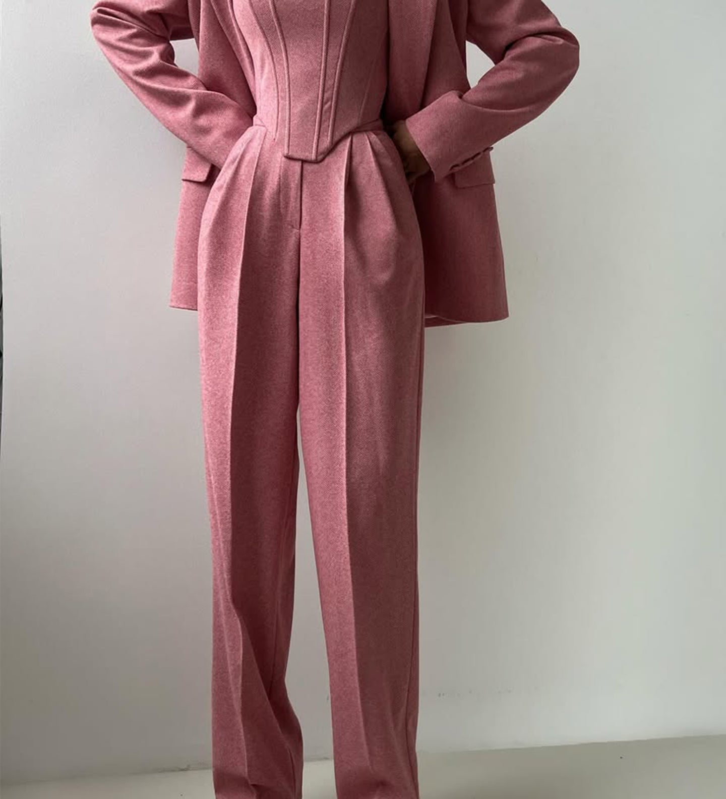 DOLCE™ – CONJUNTO ESTILOSO DE TRÊS PEÇAS