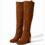 FREJA™ – BOTAS EM CAMURÇA SINTÉTICA COM SALTO BLOCO