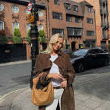 KLARISSA™ – TRENCH ELEGANTE EM CAMURÇA SINTÉTICA