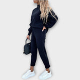 ALINA™ – CONJUNTO COM CORTE CONFORTÁVEL E ELEGÂNCIA