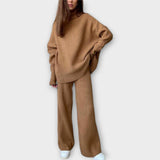 IVONE™ – CONJUNTO DE MALHA DE CORTE SOLTO COM DESIGN MINIMAL