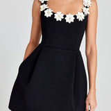 CINDY™ – VESTIDO MINI FEMININO COM APLICAÇÕES FLORAIS