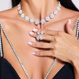 RITA™ – CONJUNTO DE COLAR E BRINCOS PRATEADOS