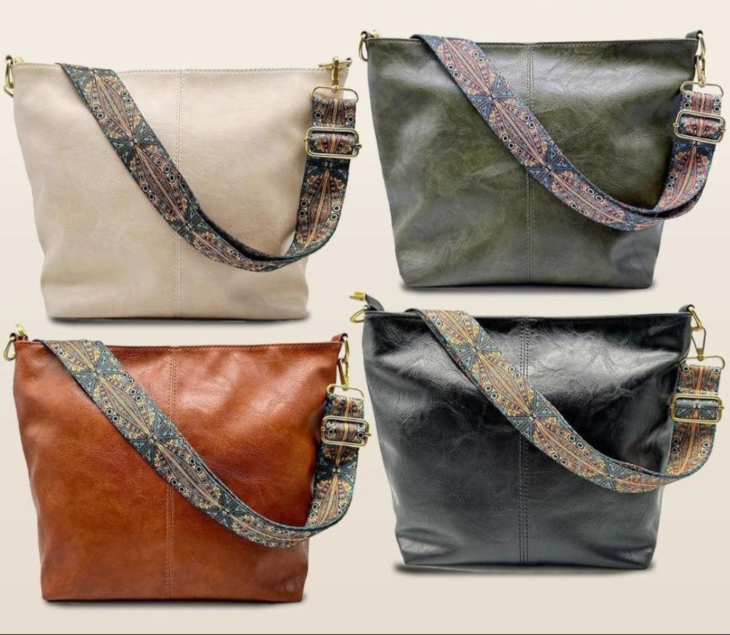 ZENA™ – MALA DE OMBRO EM COURO DE DESIGN INTEMPORAL