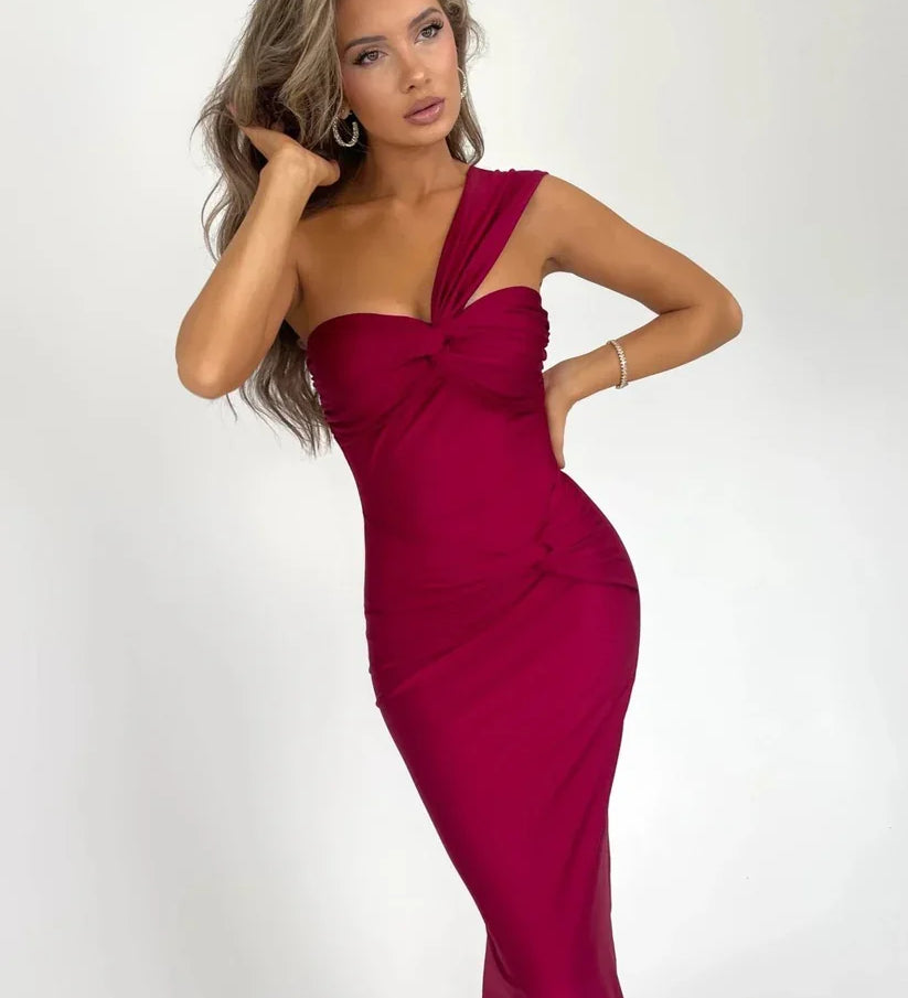 CHLOÉ™ – VESTIDO ELEGANTE COM EXPRESSÃO REFINADA